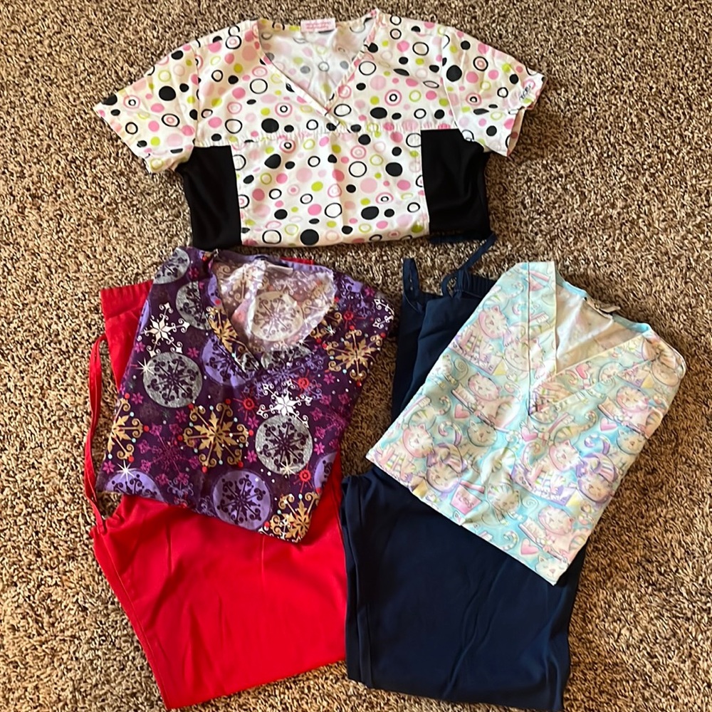 Scrubs-3Tops and 2Pants